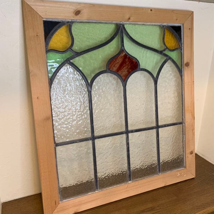 英国アンティーク　ステンドグラス　枠外寸：幅55x高さ59(cm)