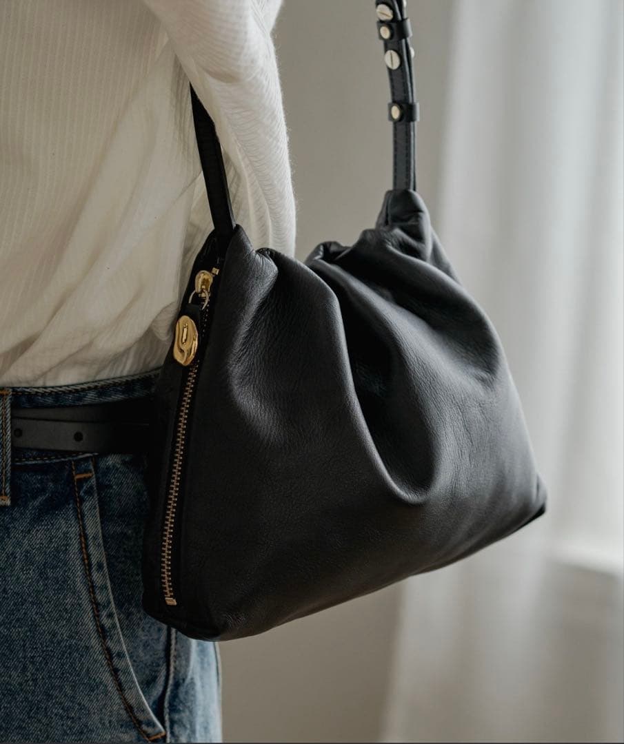 gemeil　レザーワンハンドルバッグ　ブラック