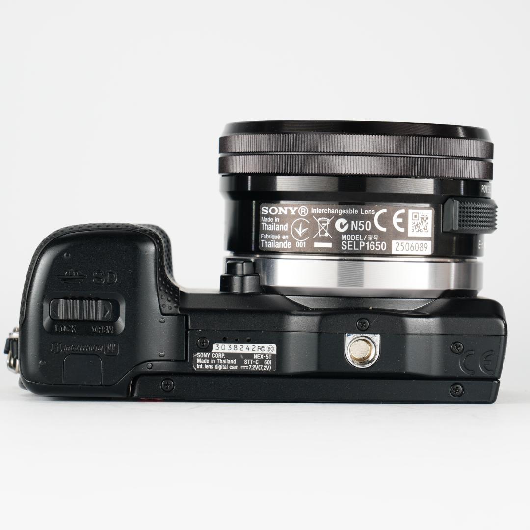 学生応援。スマホ卒業 SONY NEX-5T未使用級ダブルズーム ミラーレス一眼