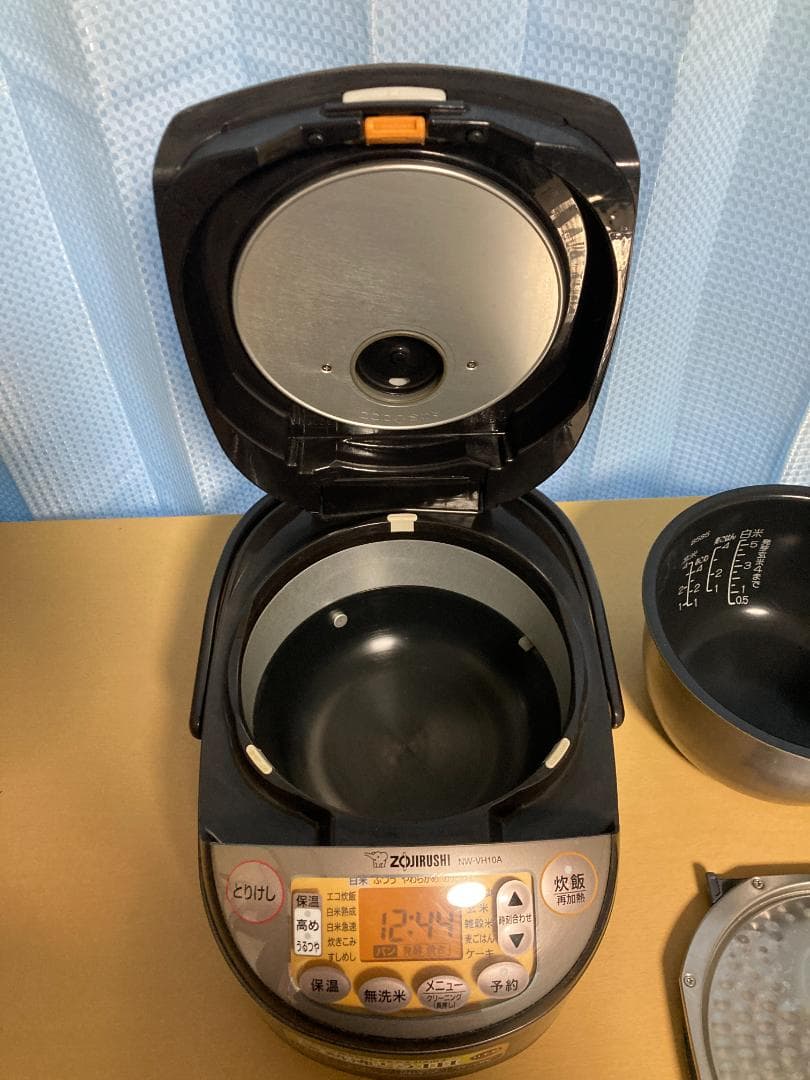 ★象印 2022 年製 極め炊き5.5 合炊き IH 炊飯器NW-VH10A