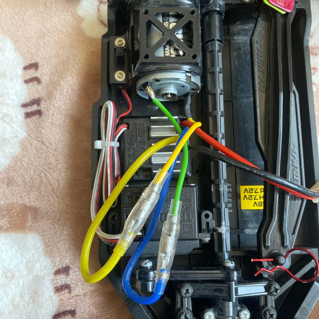 タミヤtt02 シャーシ＋ボディ付き