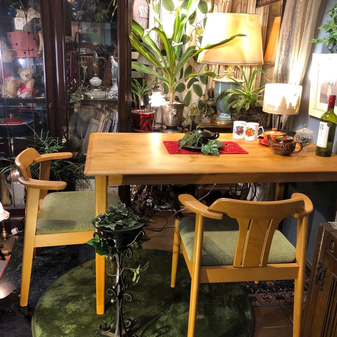 コオロギ　アルダー　ソリッド　オイルフィニッシュダイニングテーブル