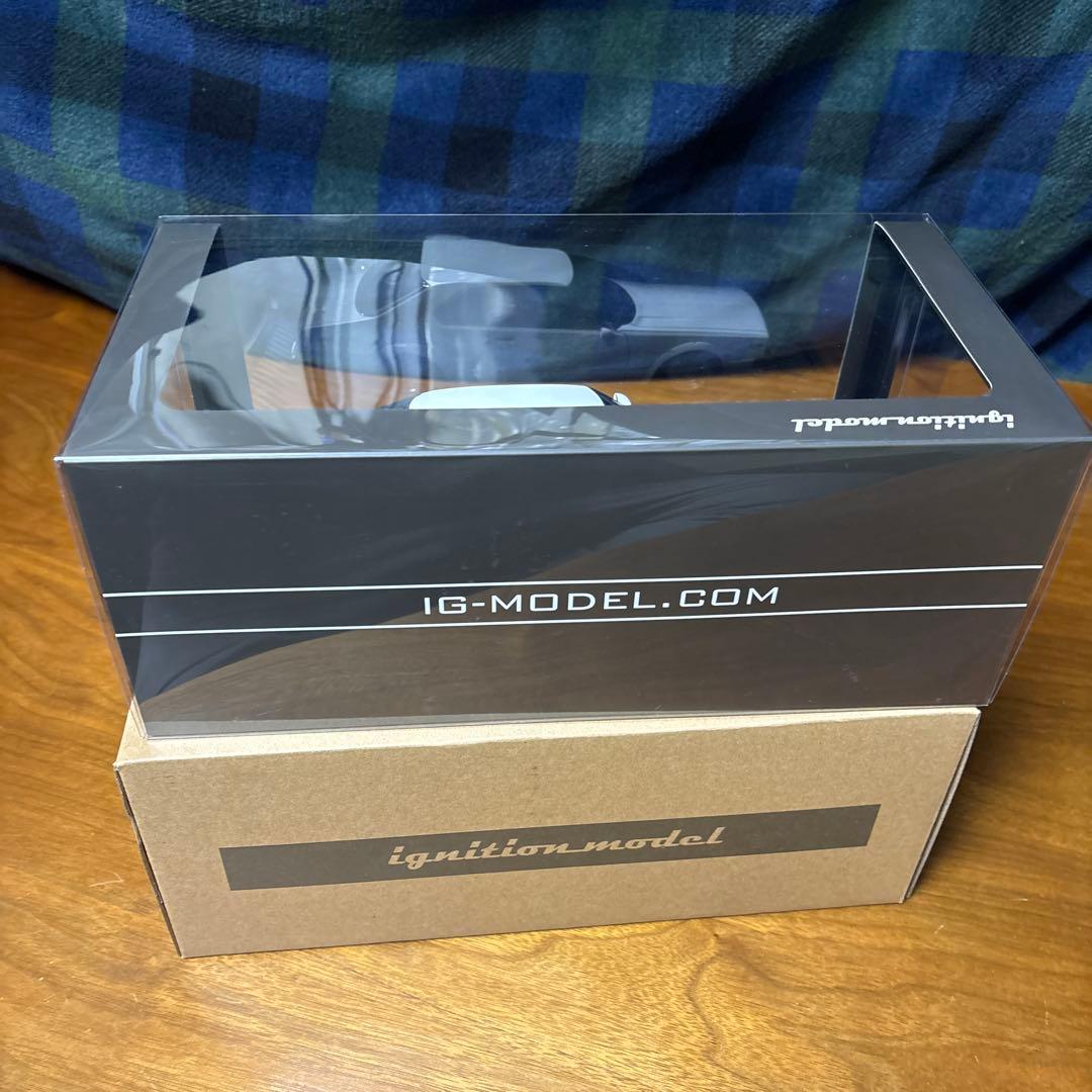 1/18 スカイライン 2000 GT-ES C210 ジャパン IG3231