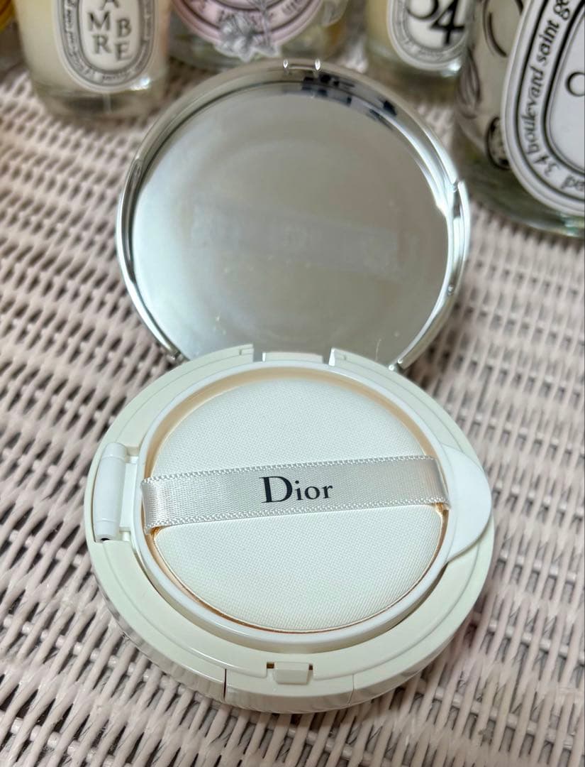 【限定色】Dior ディオール スノー パーフェクト ライト クッション 000