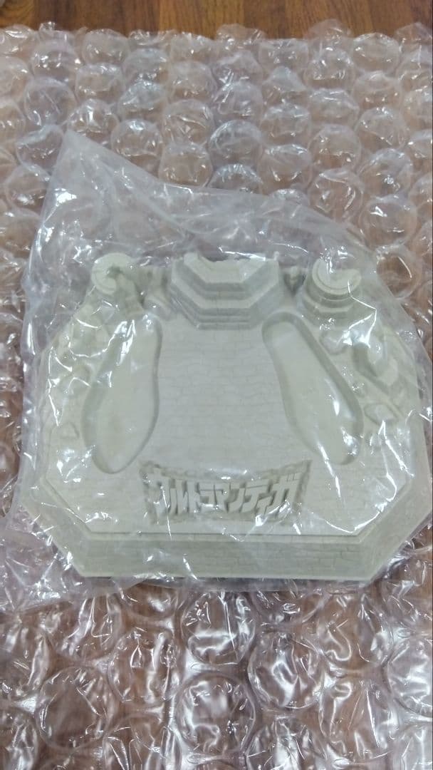 【極上美品】京本コレクション　ウルトラマンティガ　変形劣化なし自立