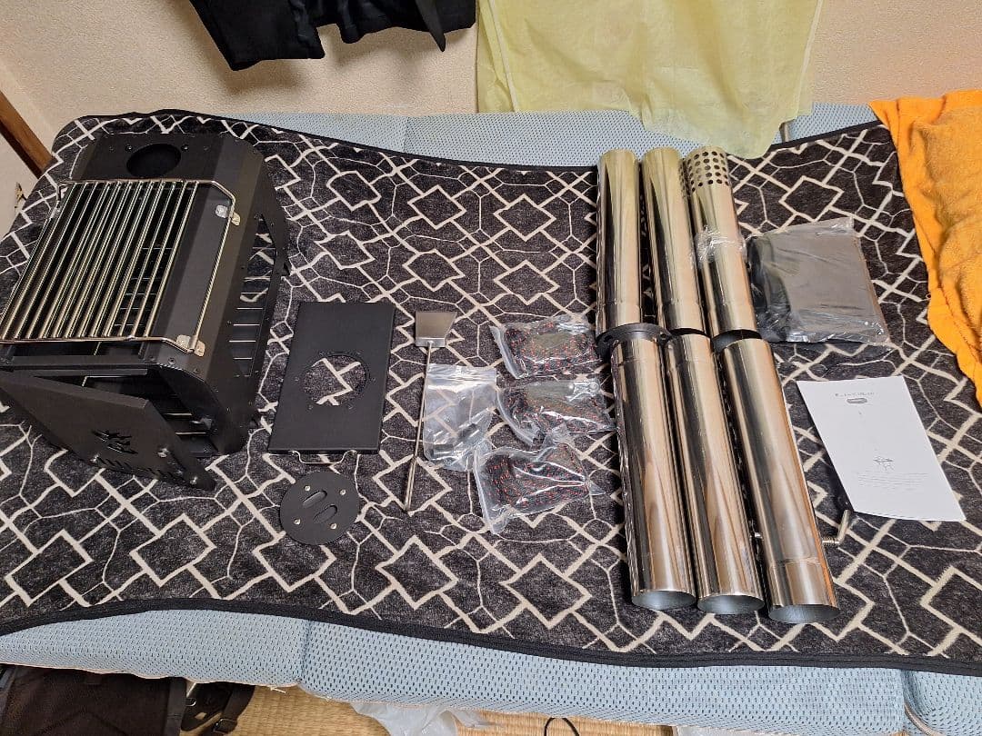 【最終値下】多用途薪ストーブ テント用 折りたたみ/組立簡単/収納袋付き