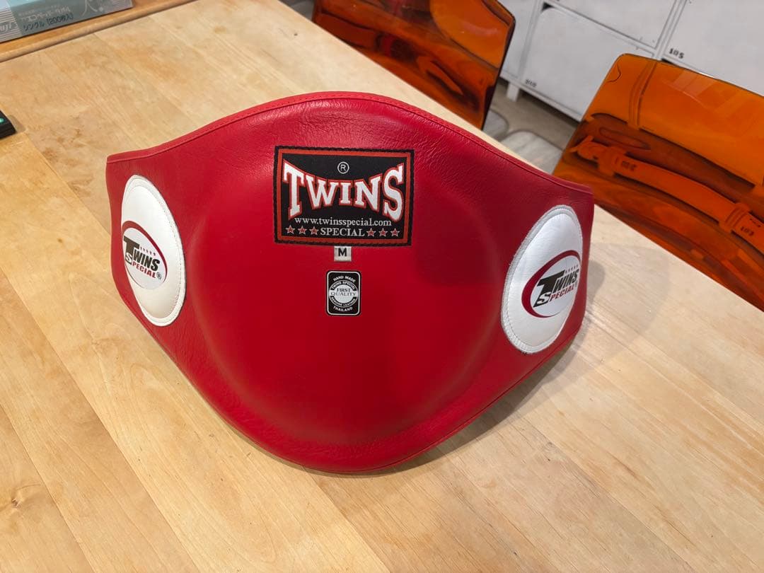TWINS キックミット M レッド