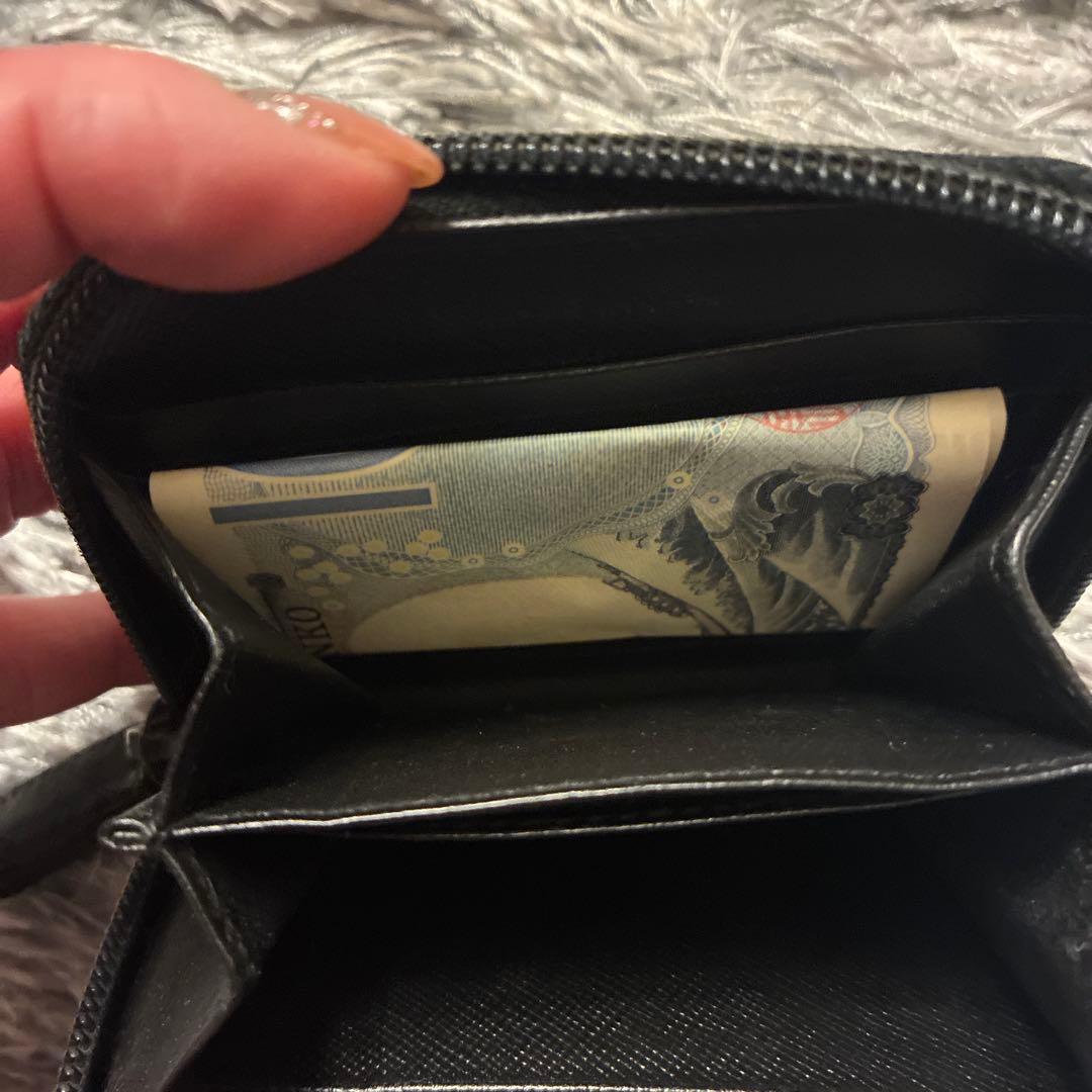 PRADA ブラック 二つ折り財布 ケース