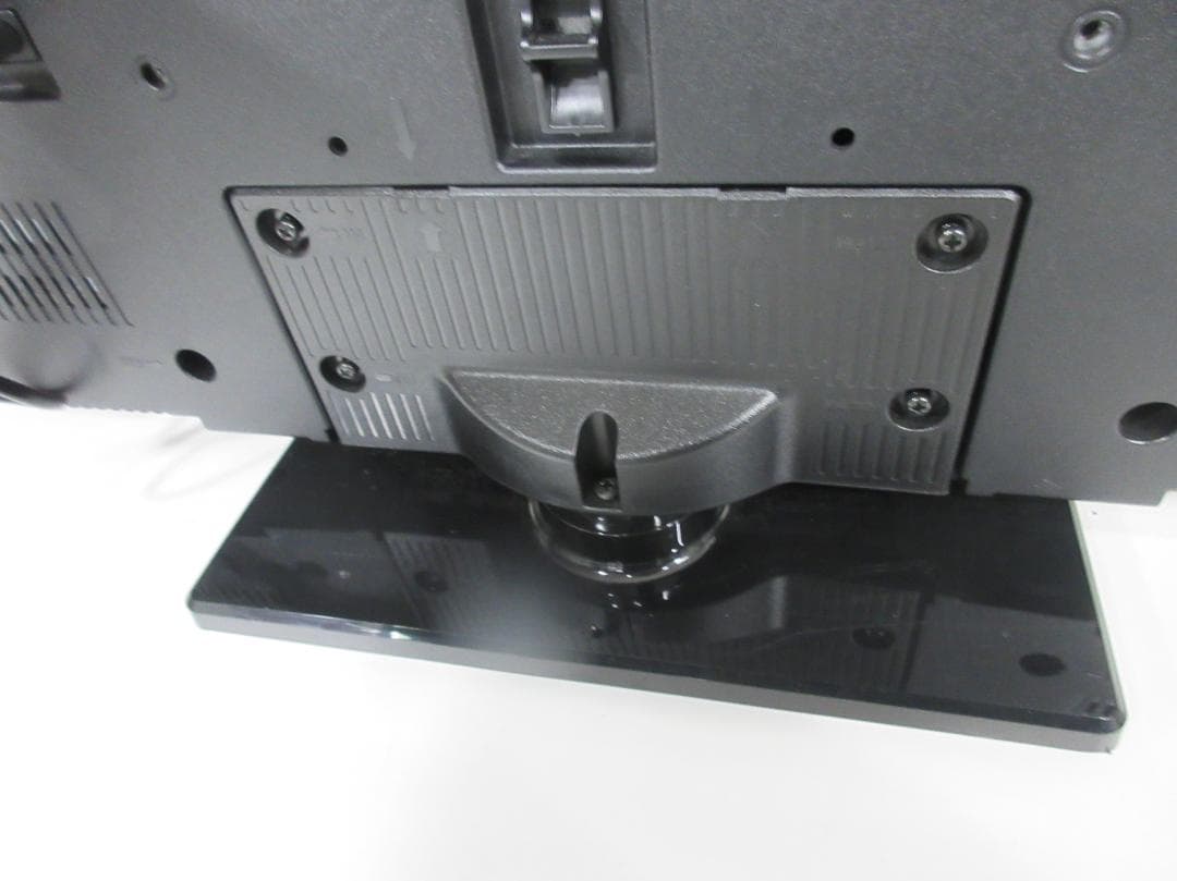 M0912U Panasonic 32型液晶テレビ TH-32J300 24年