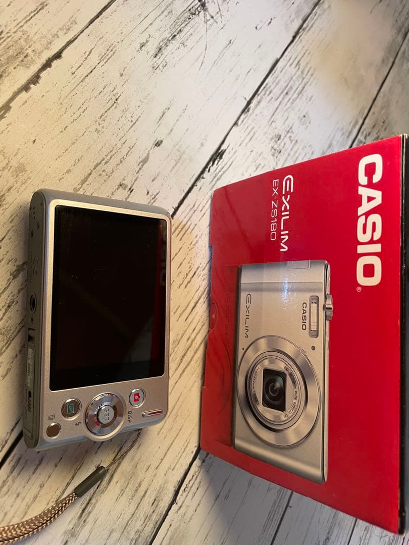 CASIO EXILIM EX-ZS180 シルバー　中古