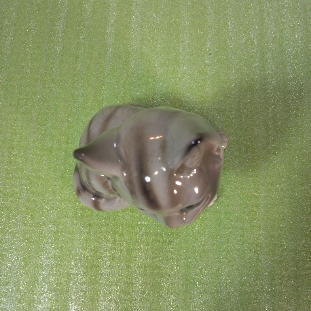 アンティークな猫の置物　サバトラ？　アメリカンショートヘア？