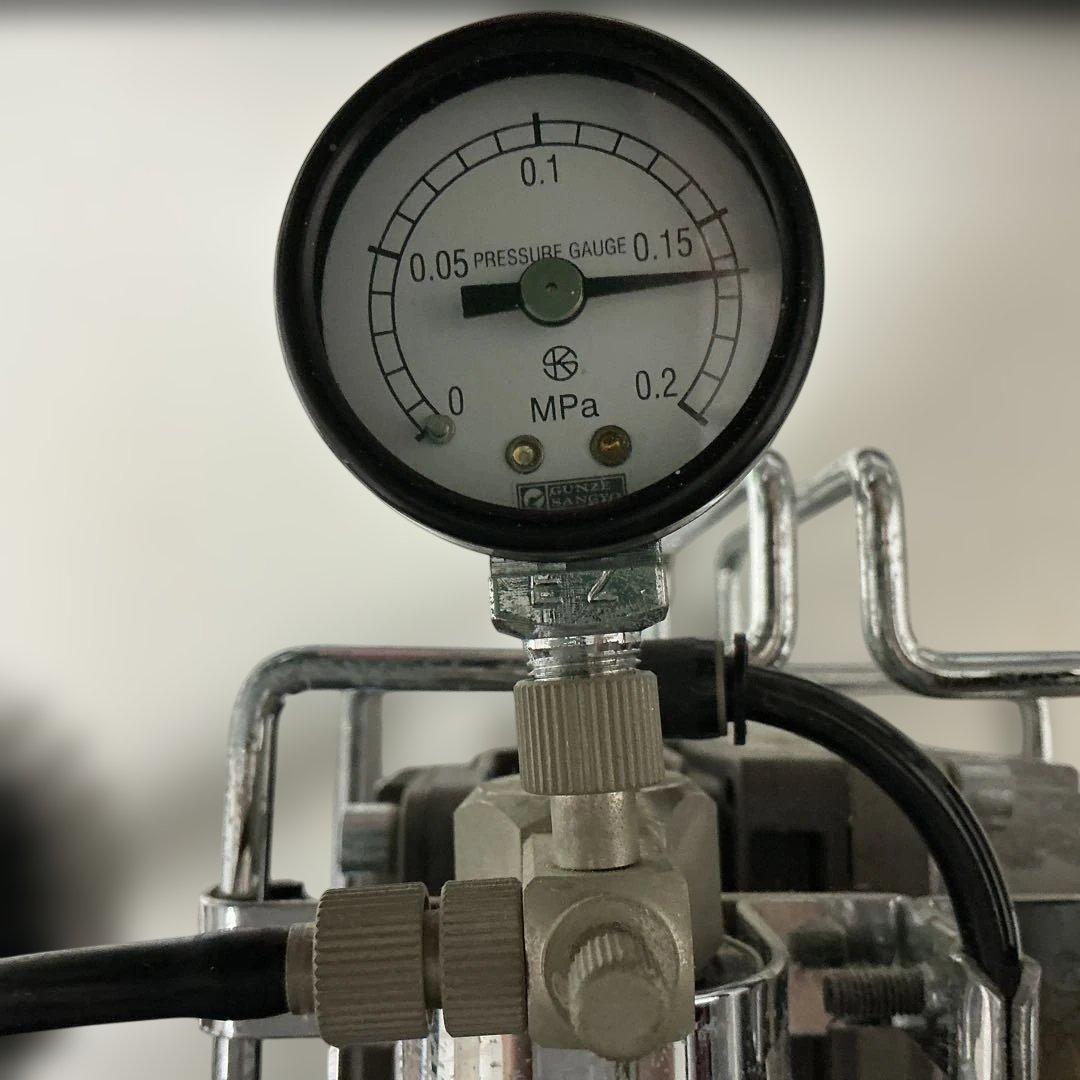 Mr.リニアコンプレッサー L5 ホビー用塗装用具　タミヤHGハンドピース付き