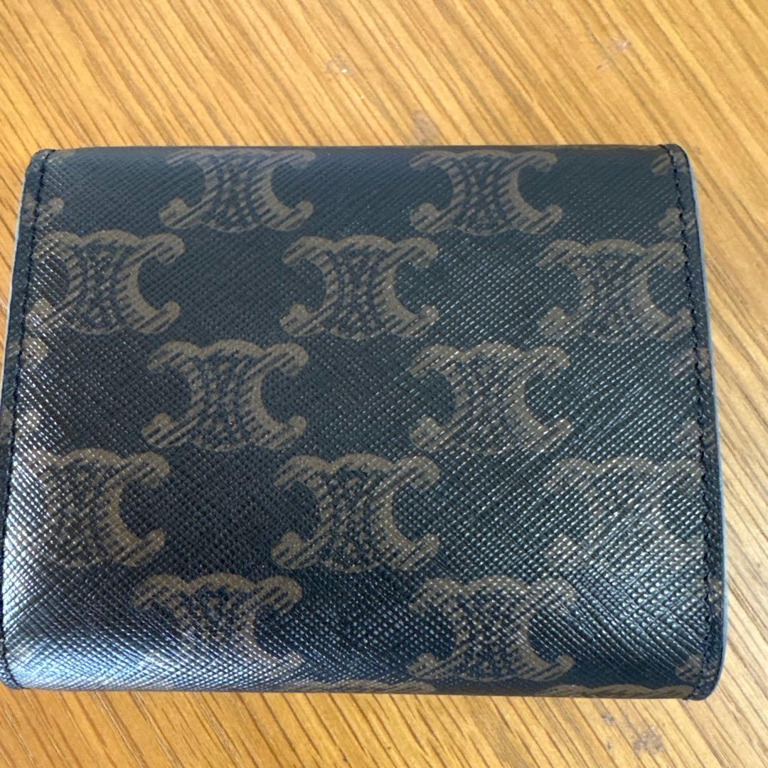 CELINEセリーヌ モノグラム三つ折り財布