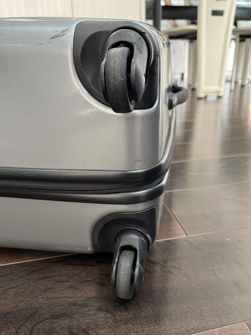 TUMIトゥミ28227SLVキャリーケース