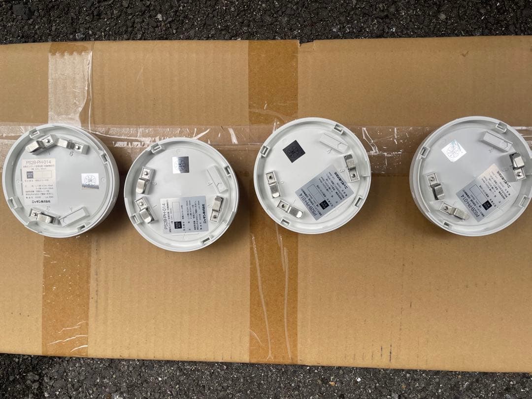 差動式スポット型感知器（試験機能付）4個