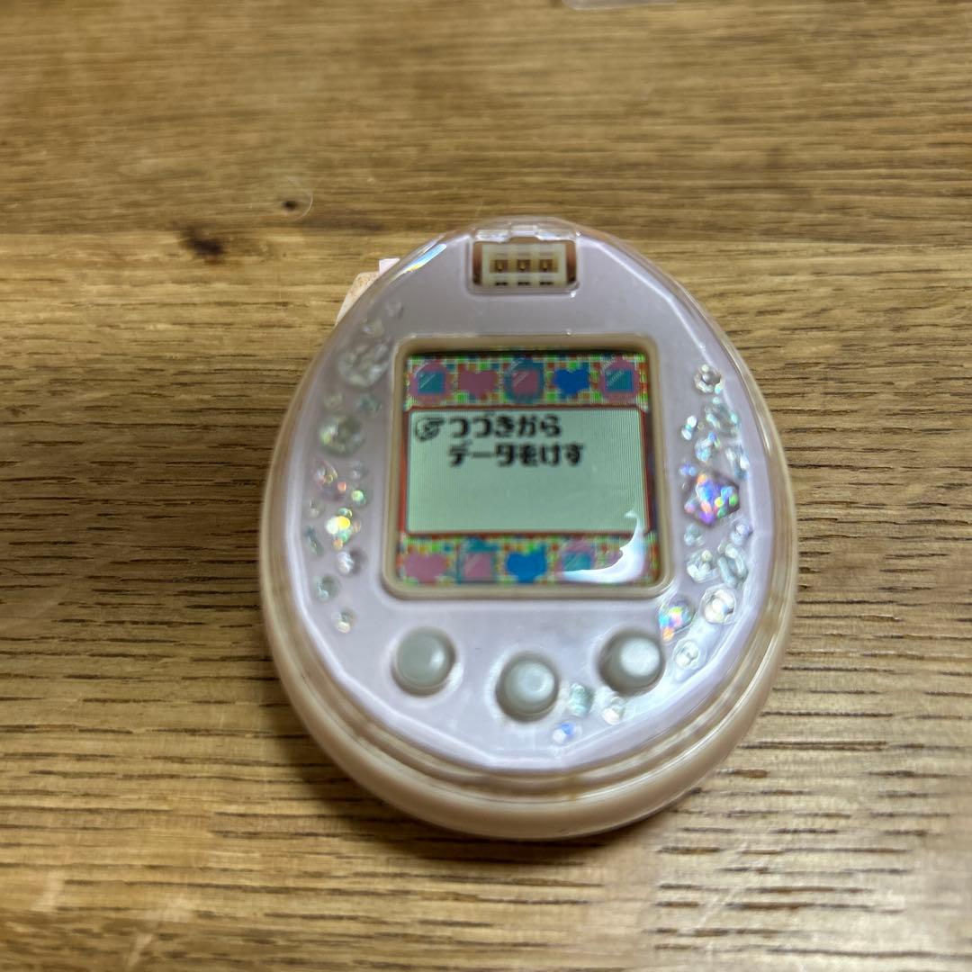 d*3様 たまごっちピース　Tamagotchi P's ピンク本体　たまデコピ