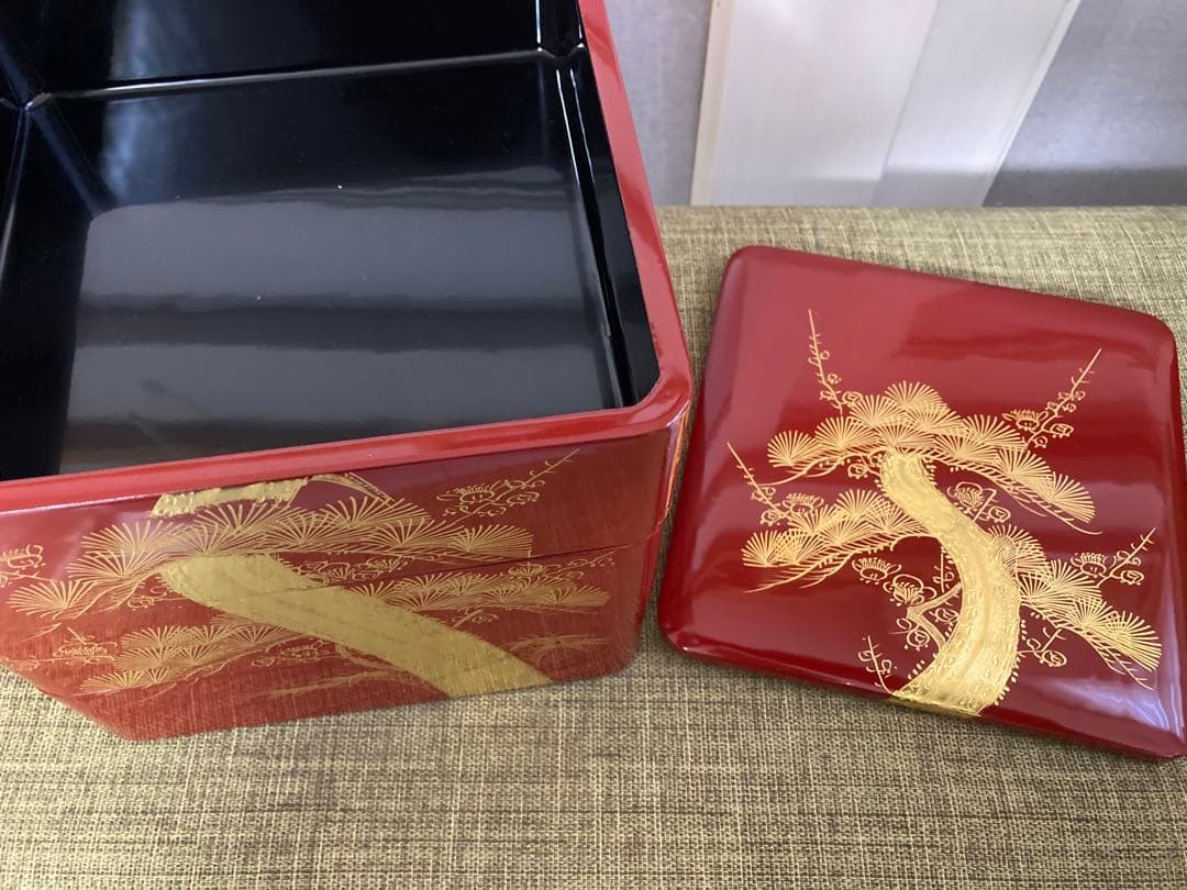 蒔絵　三段重　朱色　おせち