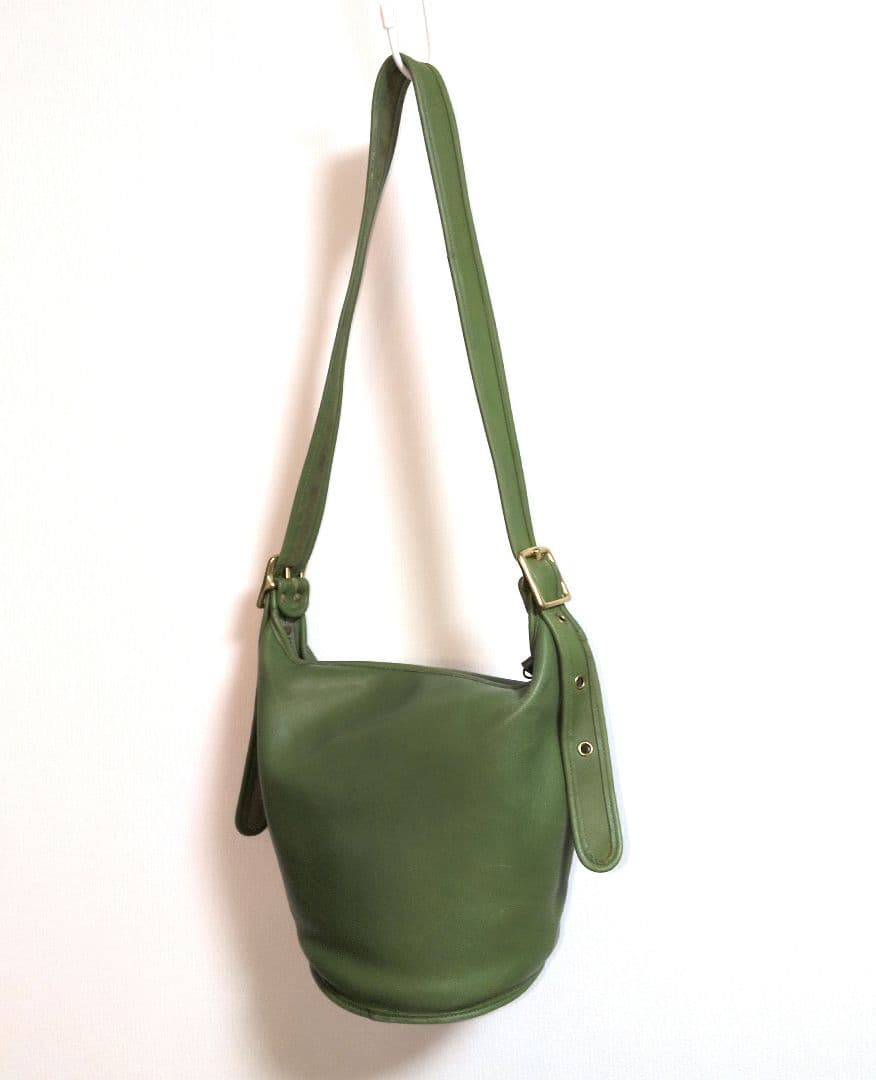 COACH グリーン ショルダーバッグ