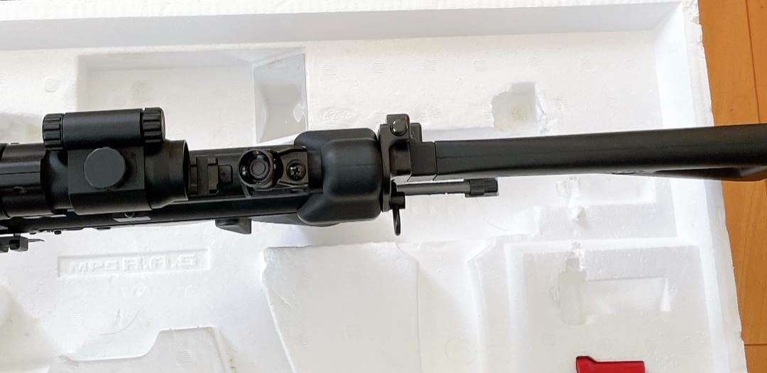 R.A.S MP5 エアソフトガン レッドドット付き
