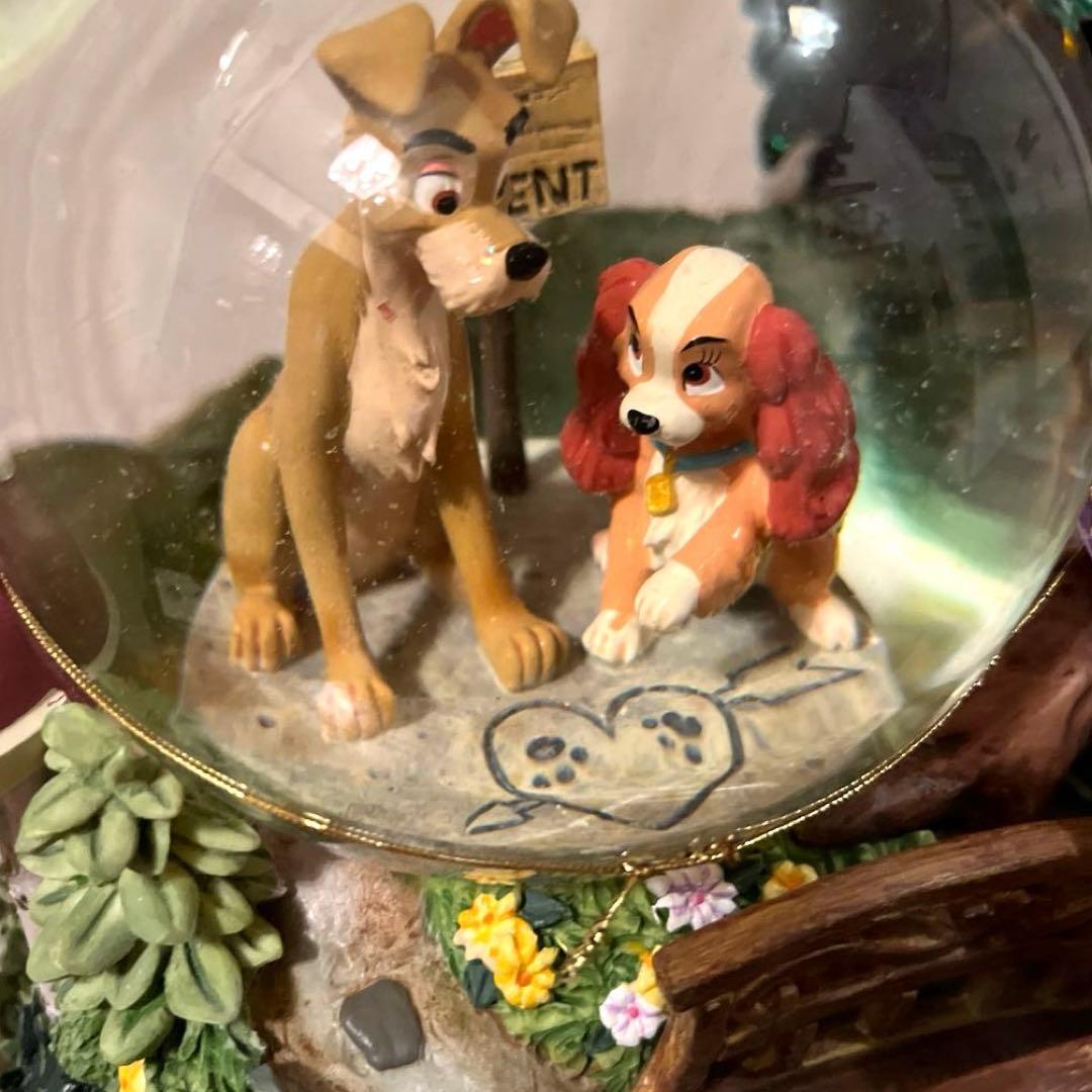 ディズニーストア　わんわん物語Lady&Trumpスノーグローブ　オルゴール付き