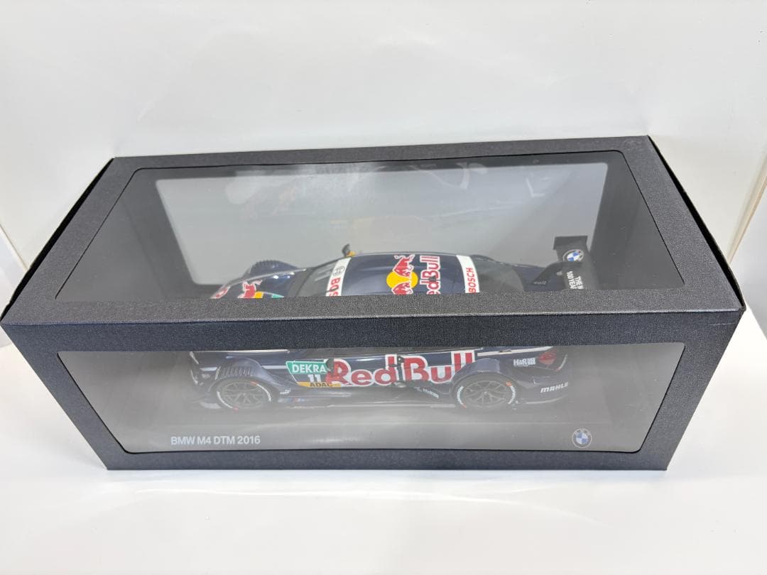 希少【極美品】BMW M4 DTM 2016 1/18 レッドブル仕様