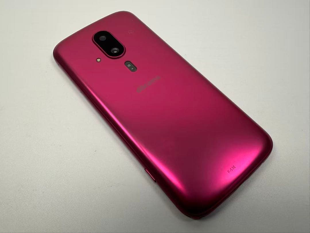 極美品 NTT docomo らくらくスマートフォン F-53E ピンク