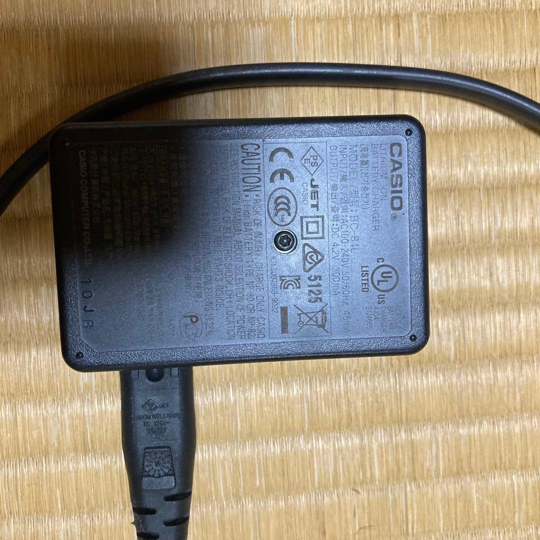 カシオEXILIM デジカメ　EX-Z800