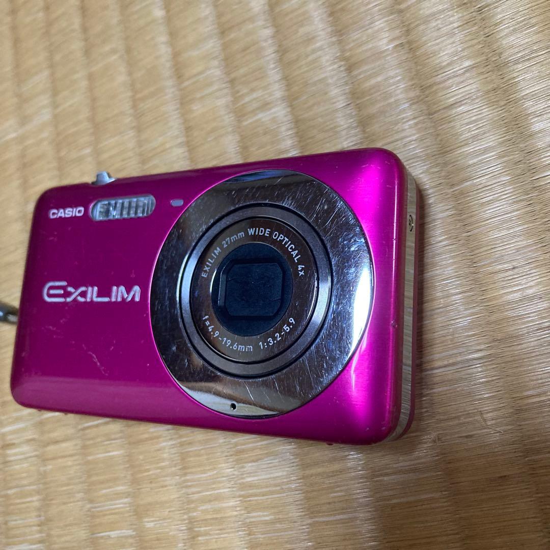 カシオEXILIM デジカメ　EX-Z800