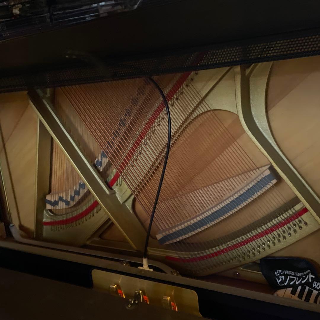 KAWAI ピアノ DS-6Eは猫足の特約店モデル 猫ちゃん椅子付　良品、美品