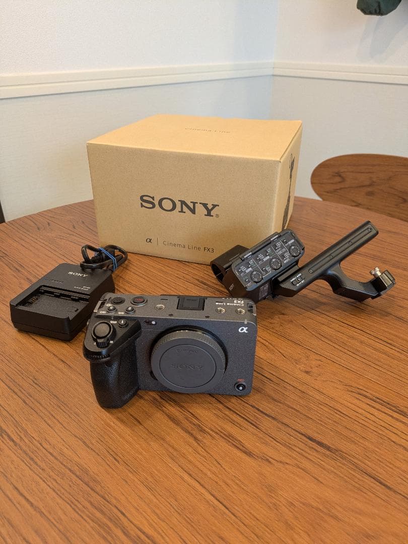 SONY FX3（本体、付属品全て、箱付き）
