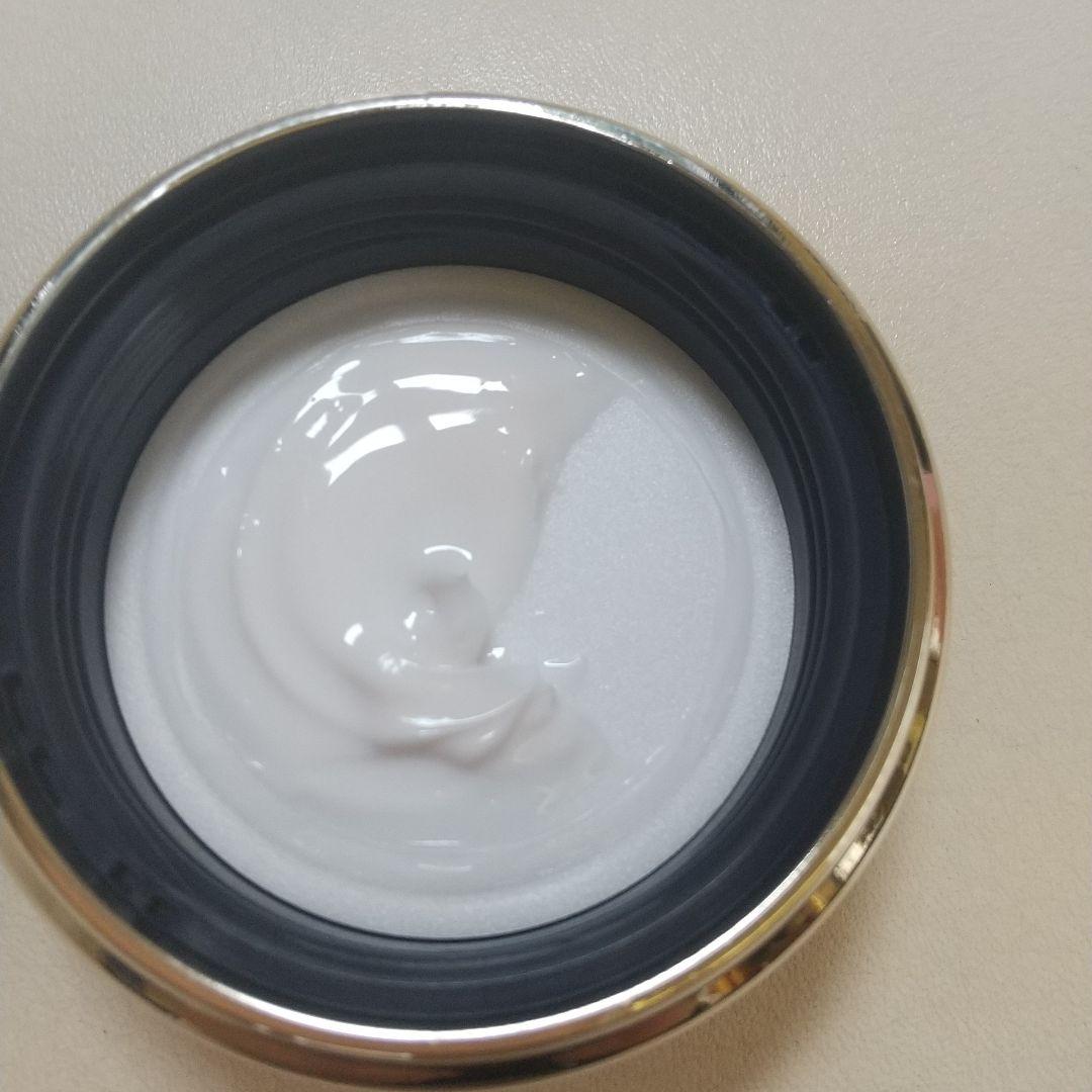 クレ・ド・ポー ボーテ クレームアンタンシヴR ニュイ 50g