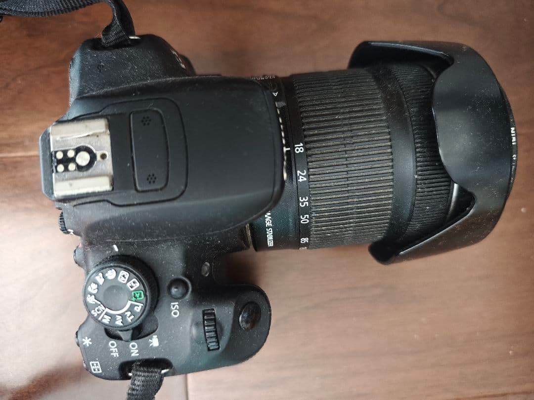 Canon eos kiss 7iの海外版700D レンズ付き