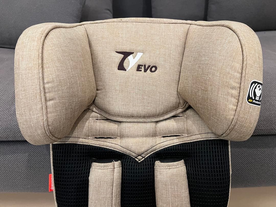 EVO トラベルベストチャイルドシート ベージュ 収納バッグ付き