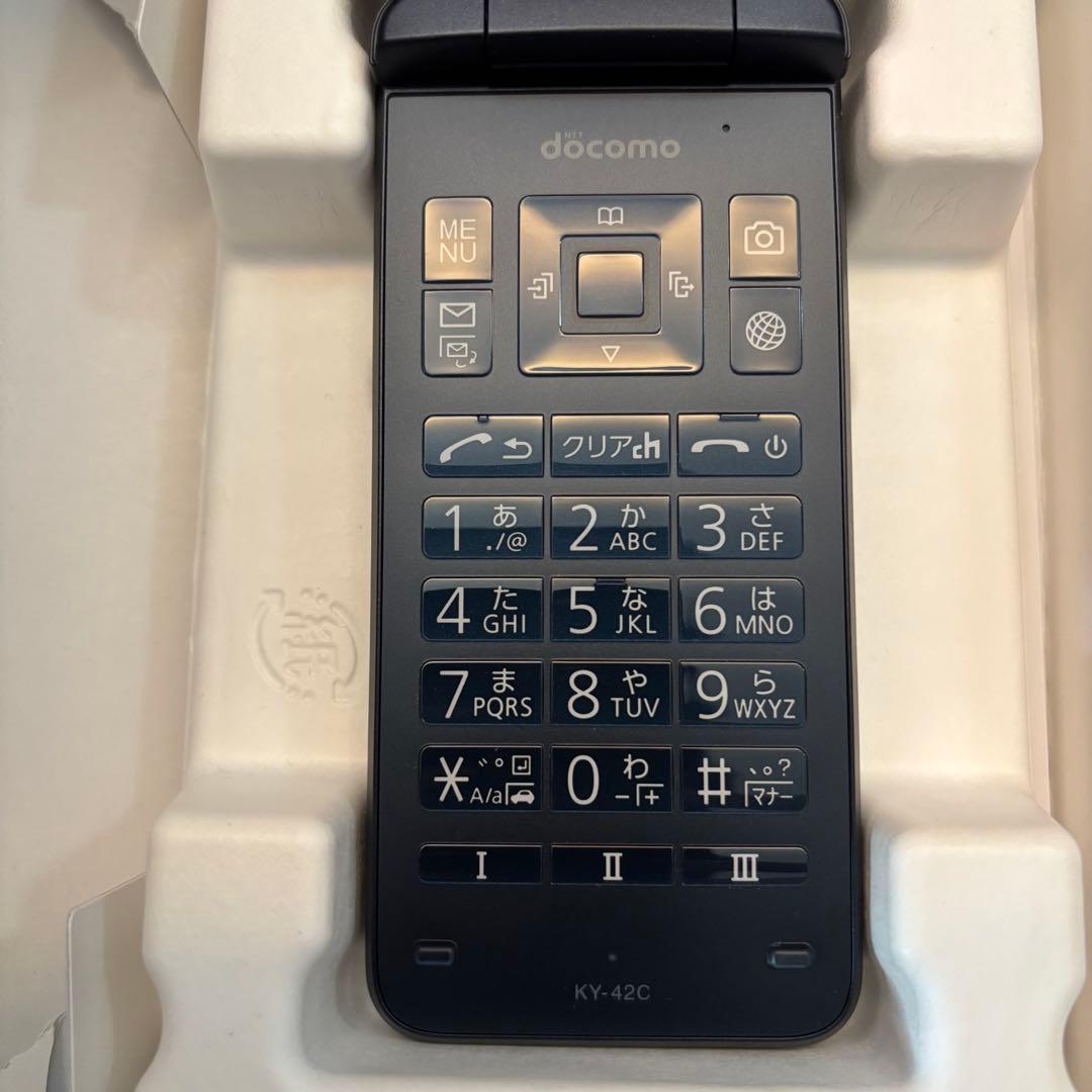 【未使用・充電器付】docomo DIGNO ケータイ KY-42C ブラック