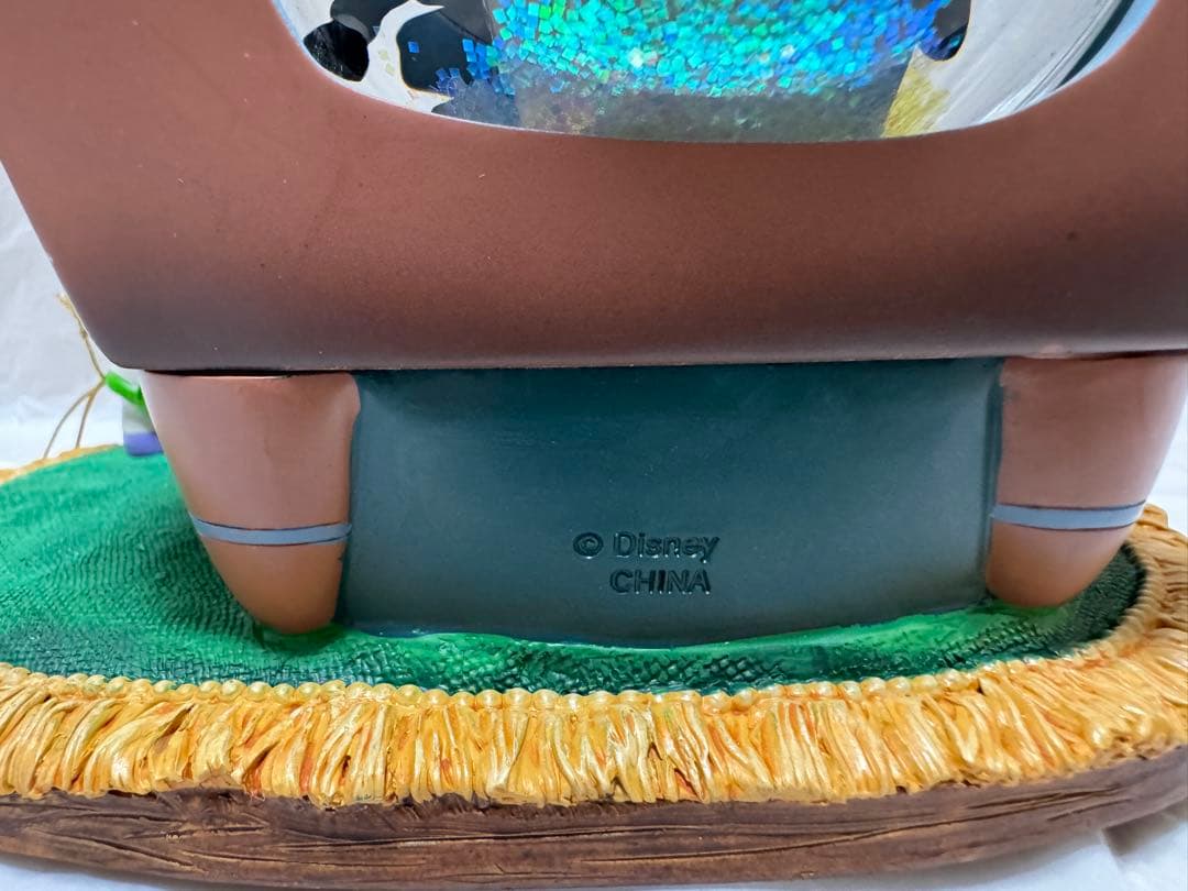 ディズニーストア トイストーリー2 TV型 オルゴール付きスノーグローブ