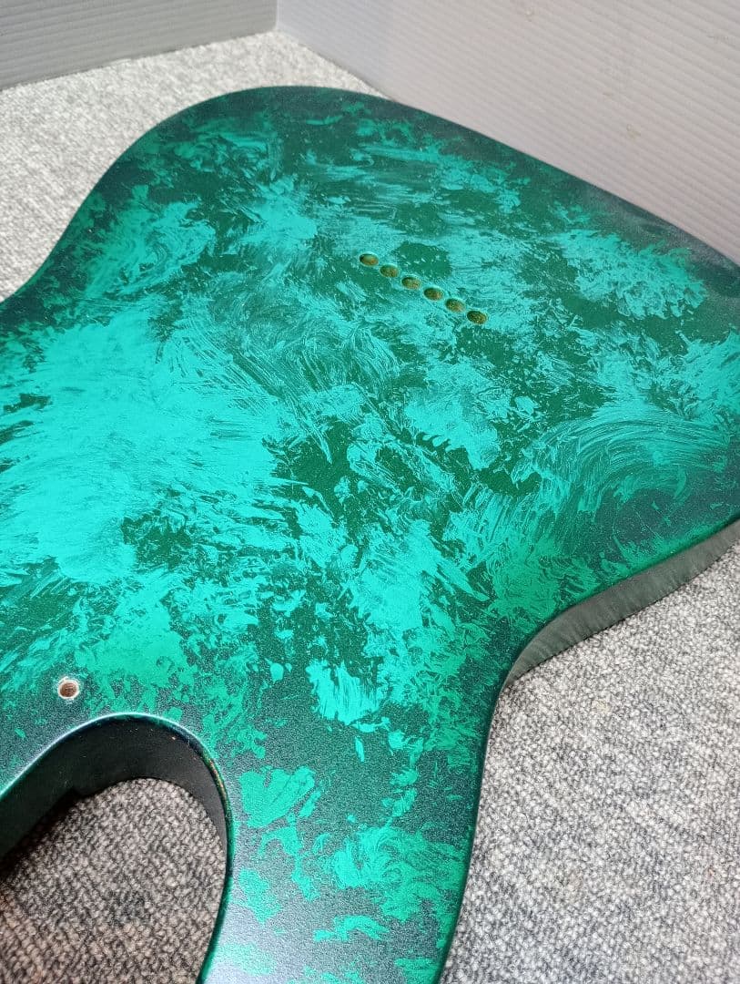 テレキャスター 塗装済ボディ ホワイトパールピックガード付き