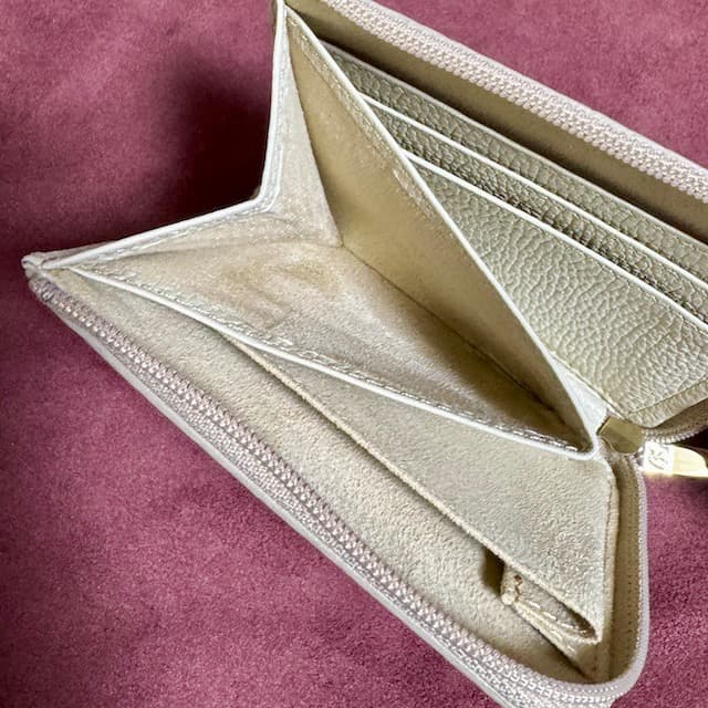 ATAO アタオ ミリモ パイソン HAKU アイボリー ミニ財布