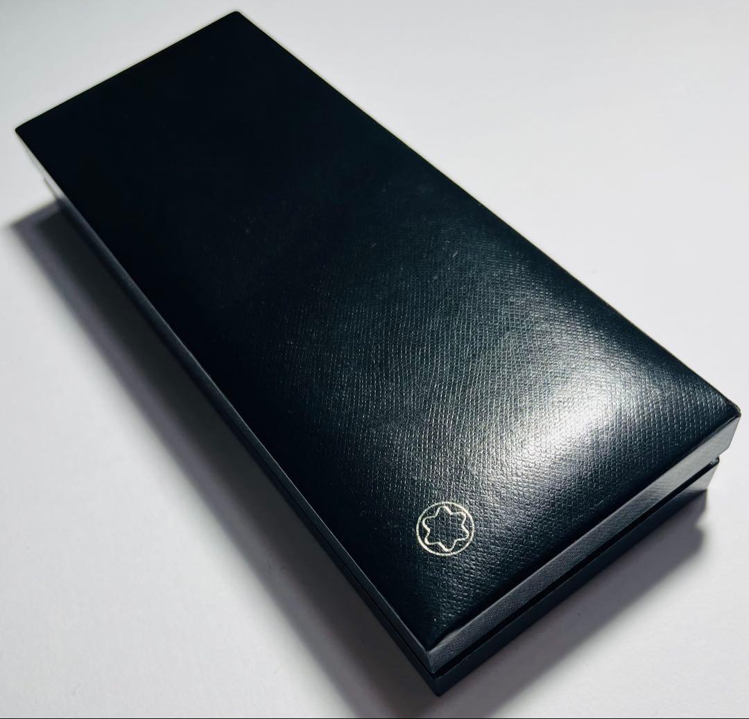 MONTBLANCモンブラン ボールペン 黒 ネーム入り 箱付き