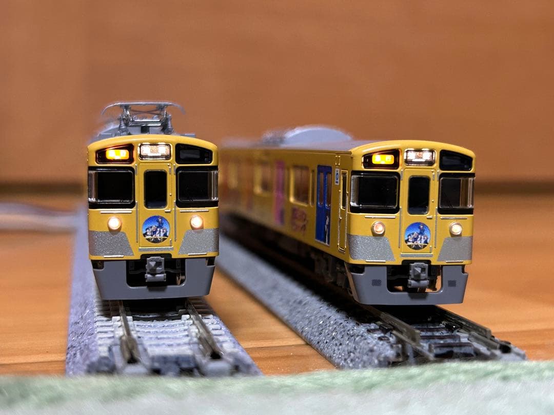 西武新2000系「終末トレインどこへいく？」コラボ記念特別ラッピング