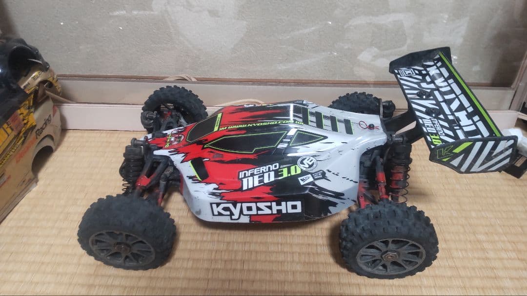 京商 1/8 ブラシレス インファーノNEO 3.0VE