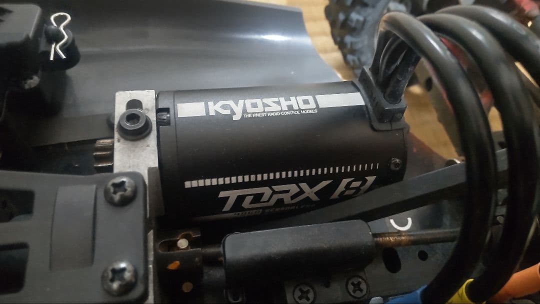 京商 1/8 ブラシレス インファーノNEO 3.0VE