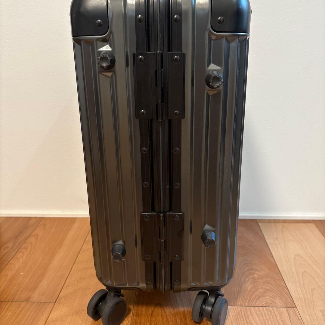 RICARDO リカルドスーツケース　37L ガンメタル