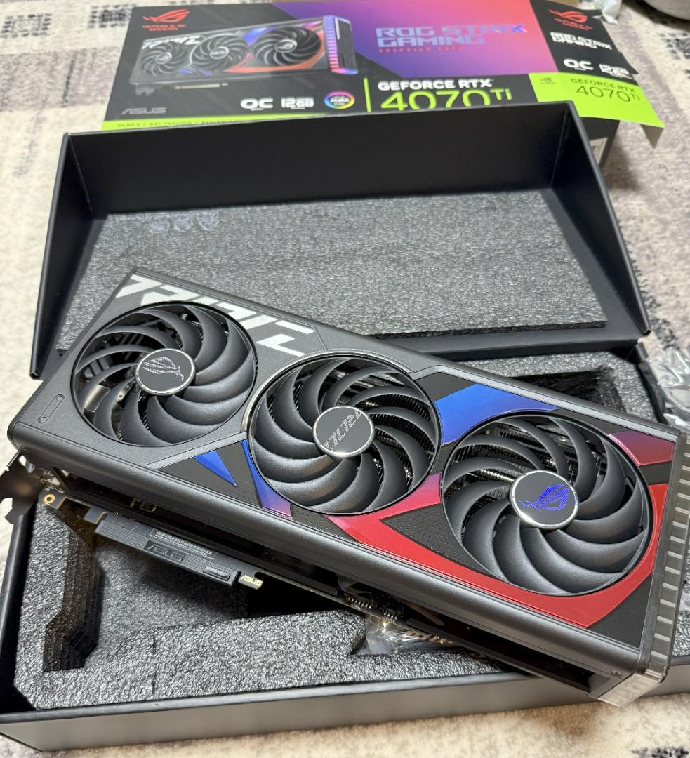 グラフィックボード・グラボ・ビデオカード ASUS ROG STRIX GeForce RTX 4070Ti OC12GB