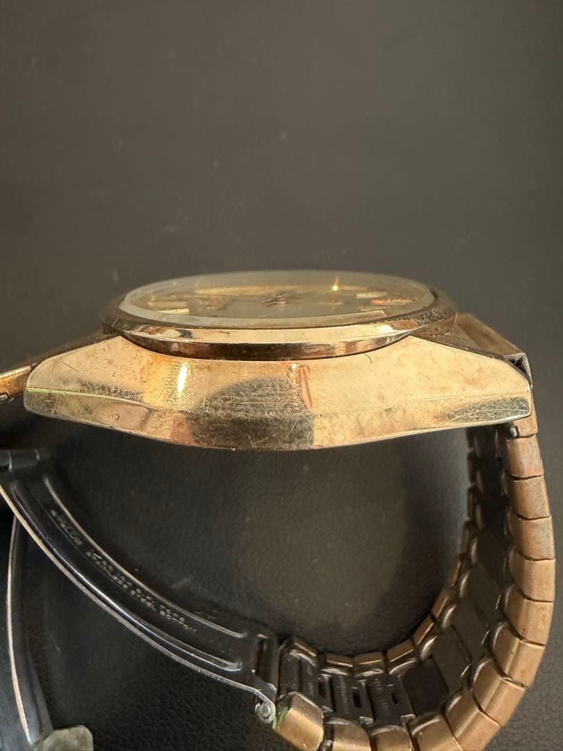 SEIKO グランドクォーツ CAP GOLD 赤SUN 可動品 電池交換済