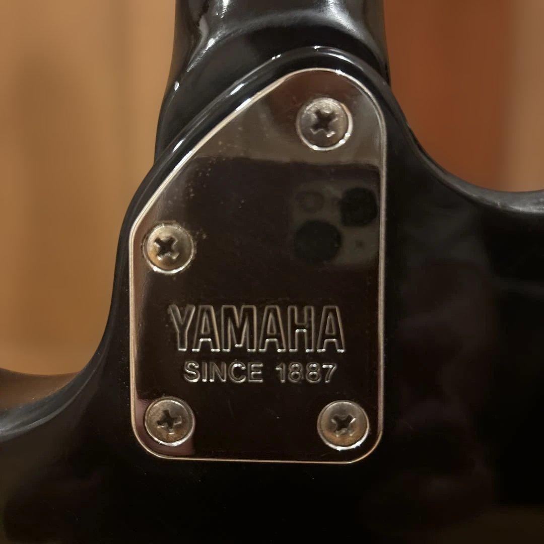 YAMAHA RGS 112P ブラック色 エレキギター アーム付 新品弦張替済