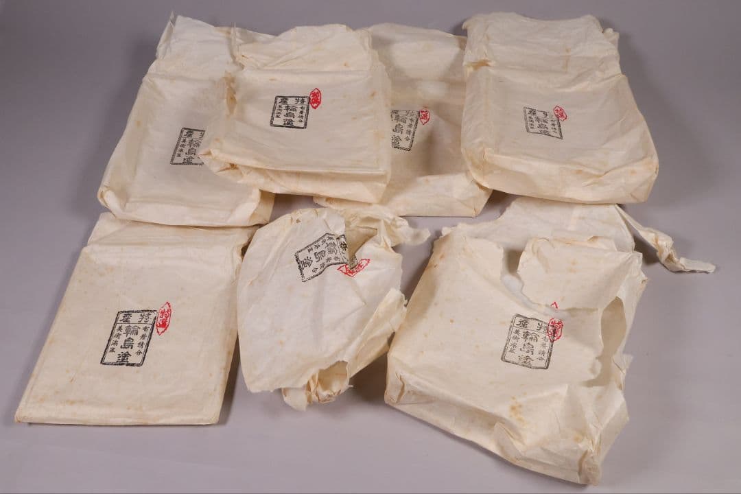 輪島塗 沈金 菊花 五段重箱 蓋2枚 黒塗 内朱塗 木製漆器 漆芸【MB56】