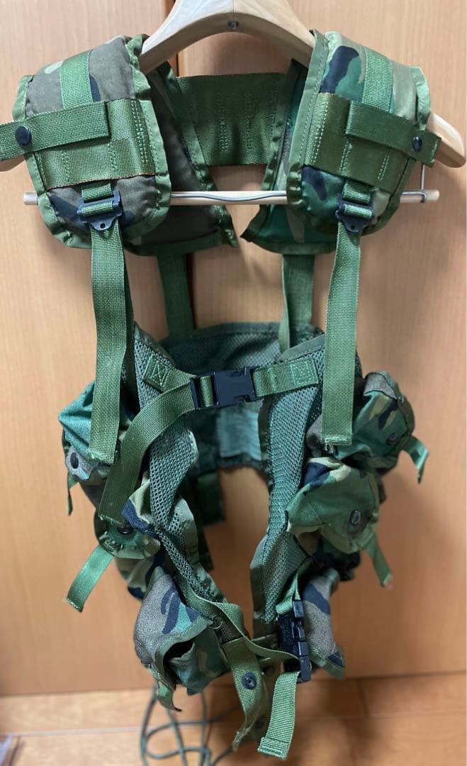 実物　米軍　タクティカルベストVEST ENHANCED TACTICAL