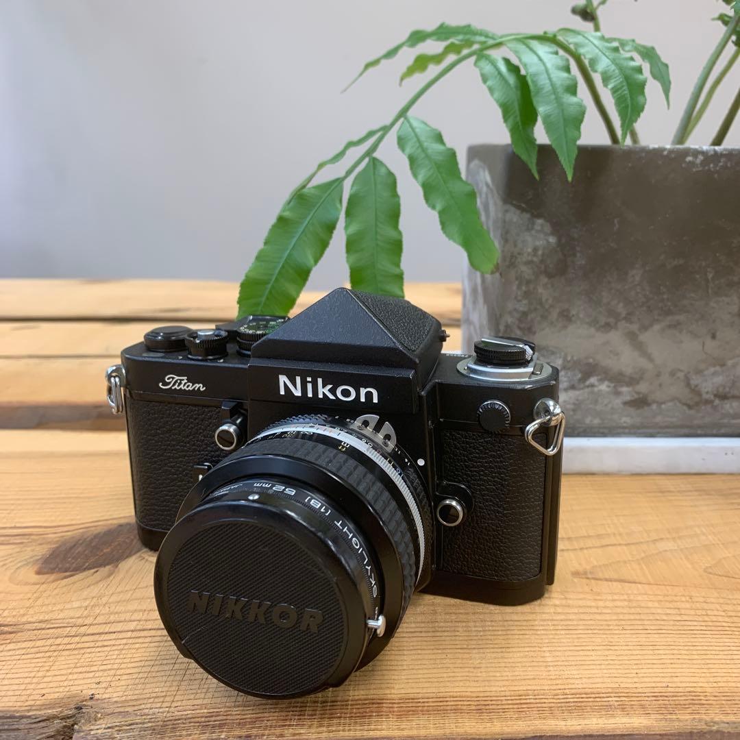 Nikon F2 チタン (Nikkorレンズ付き※レンズおまけ)