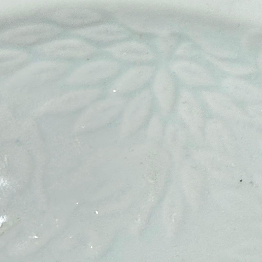 江戸後期　古伊万里　染付異人図陽刻輪花形七寸皿　銘　変形字　古美術　蒐集家