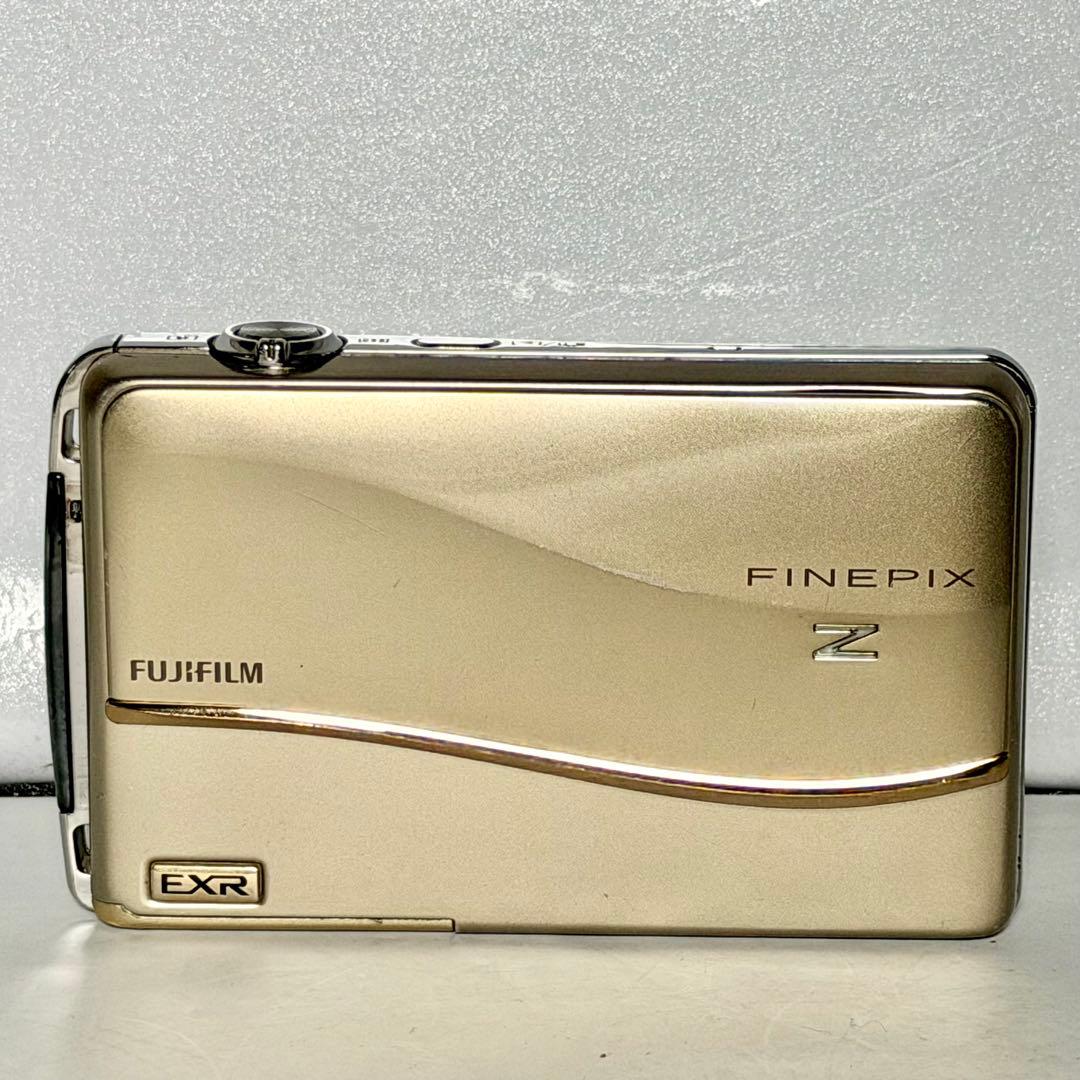 FUJIFILM「FinePix」Z800EXR
